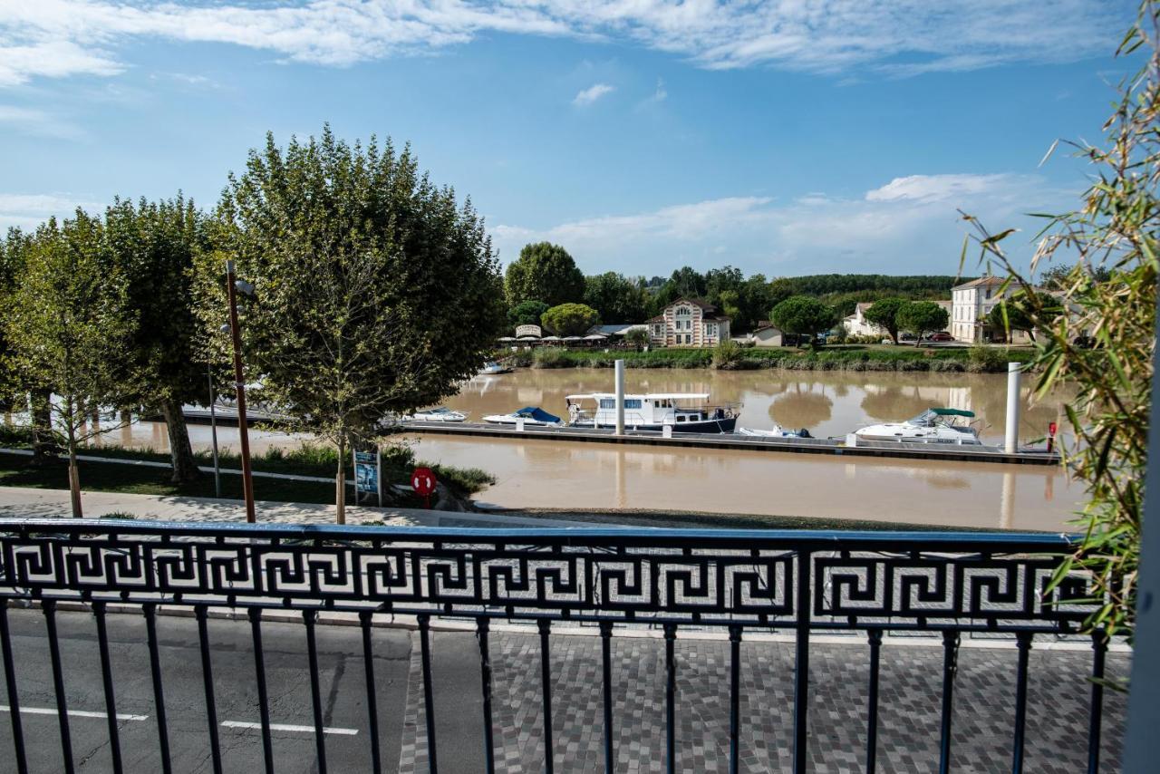 Logis Hotel De La Tour Libourne Luaran gambar