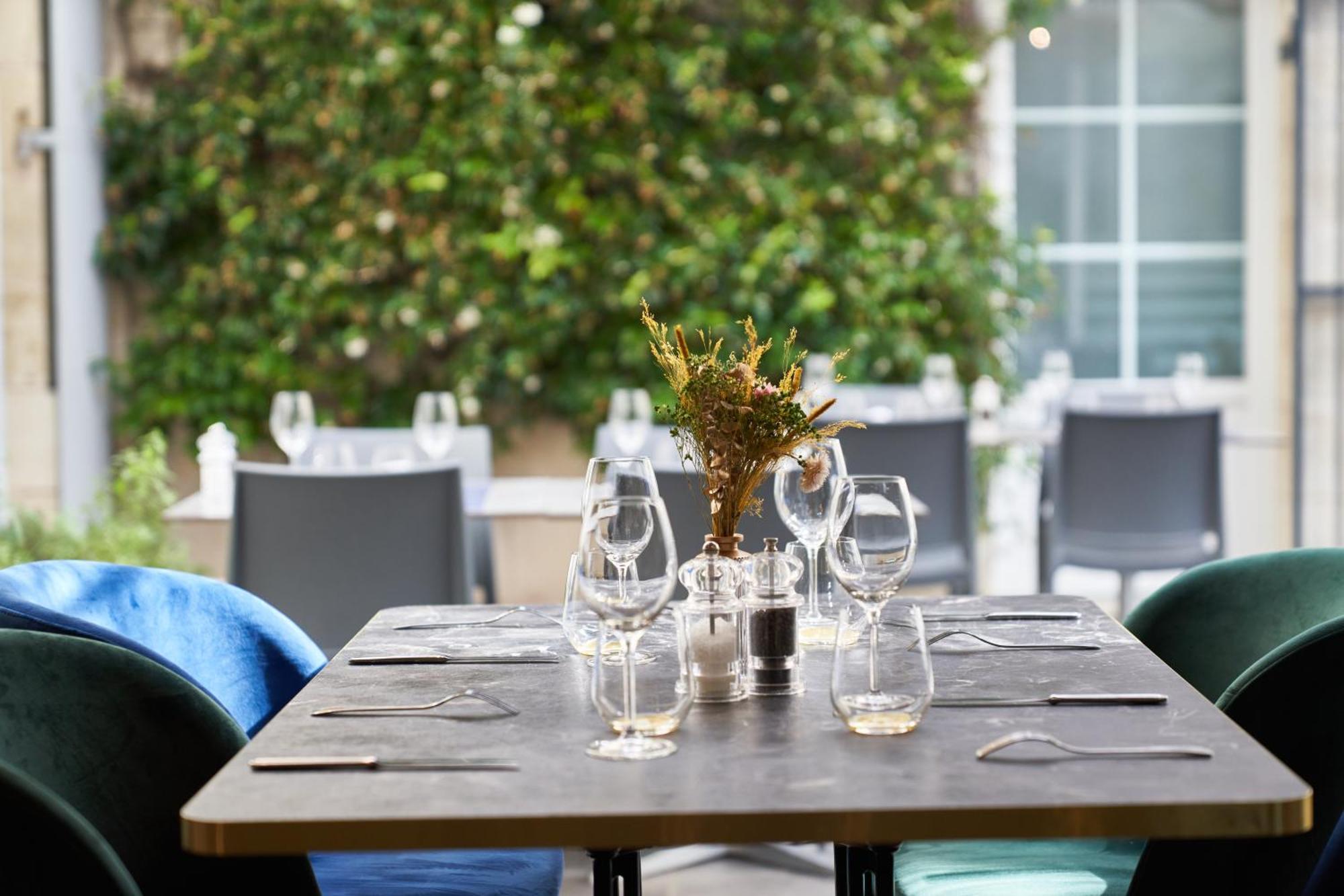 Logis Hotel De La Tour Libourne Luaran gambar